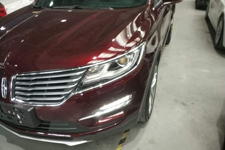Used Lincoln MKC 2017 2.0T Four-Wheel Drive Prestige Edition Left Front Headlight