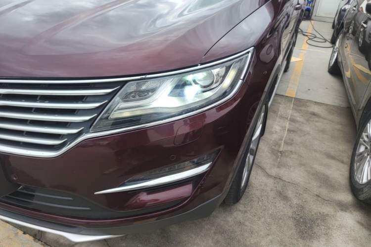 Used Lincoln MKC 2017 2.0T Four-Wheel Drive Zunya Edition Left Front Headlight
