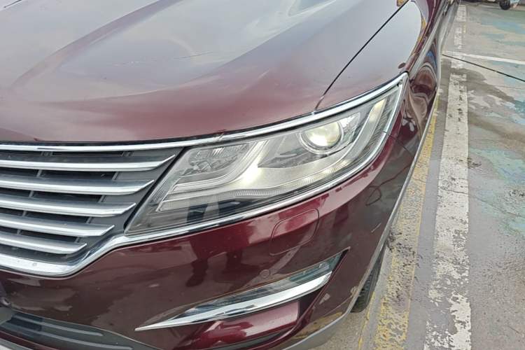Used Lincoln MKC 2017 2.0T Two-Wheel-Drive Luxury Edition Left Front Headlight