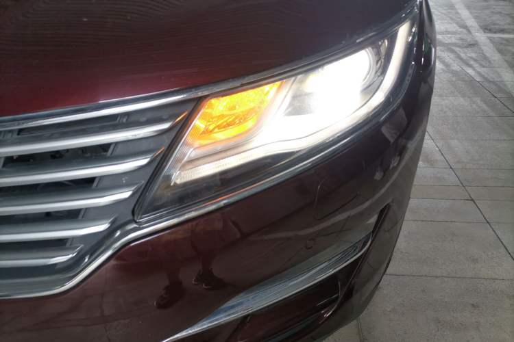 Used Lincoln MKC 2017 2.0T Four-Wheel Drive Zunya Edition Left Front Headlight