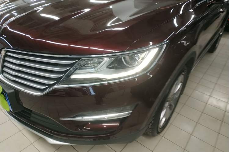 Used Lincoln MKC 2017 2.0T Two-Wheel-Drive Luxury Edition Left Front Headlight