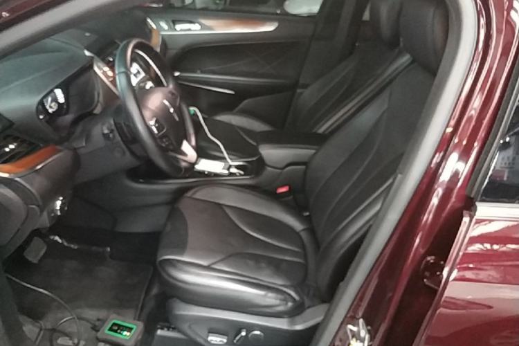 Used Lincoln MKC 2017 2.0T Four-Wheel Drive Prestige Edition Left Front Seat