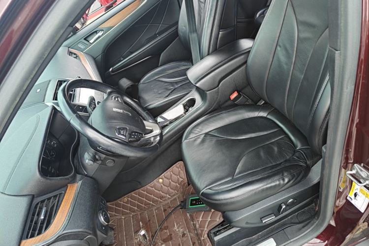 Used Lincoln MKC 2017 2.0T Two-Wheel-Drive Luxury Edition Left Front Seat