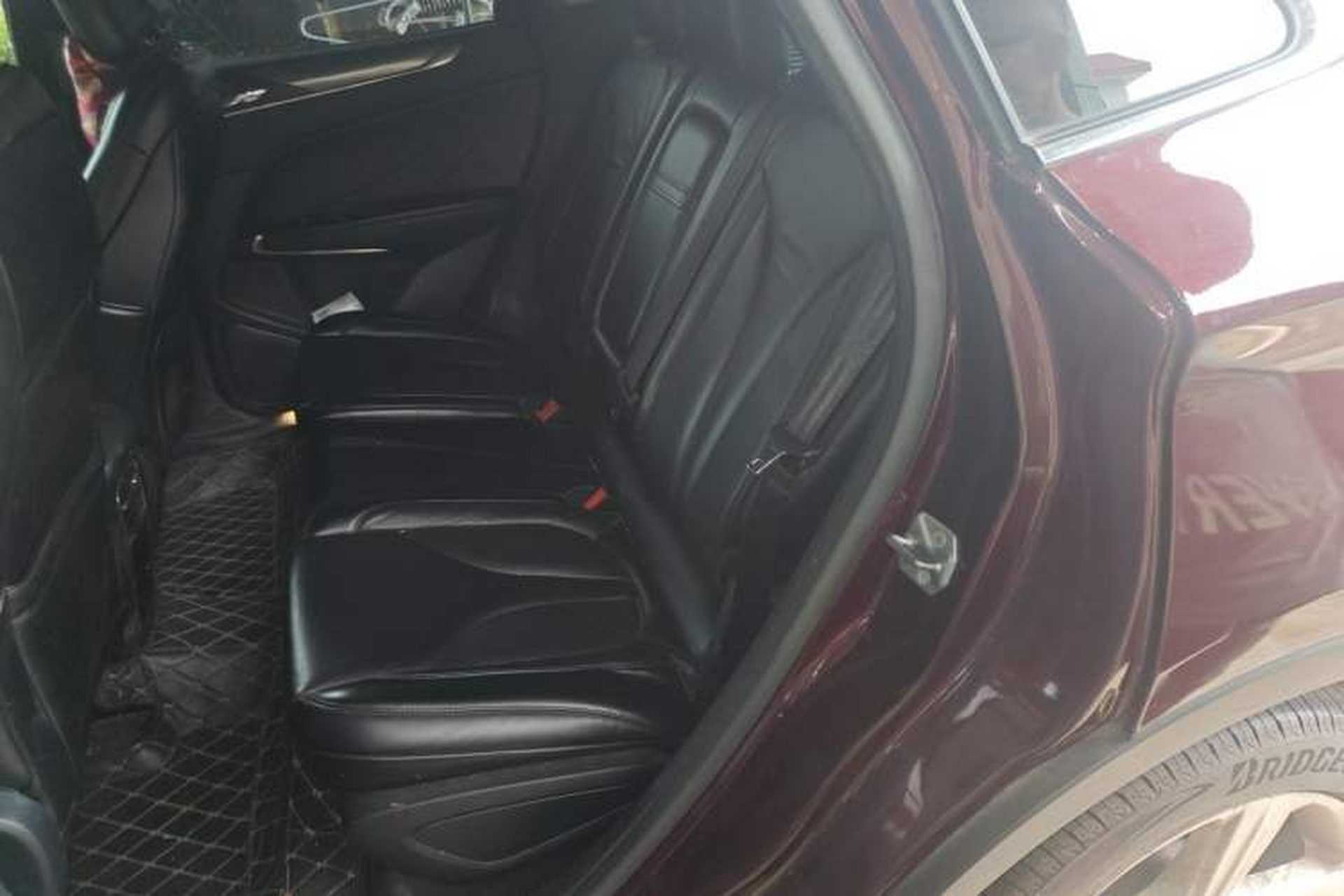 Used Lincoln MKC 2017 2.0T Two-Wheel Drive Deluxe Edition Left Rear Seat