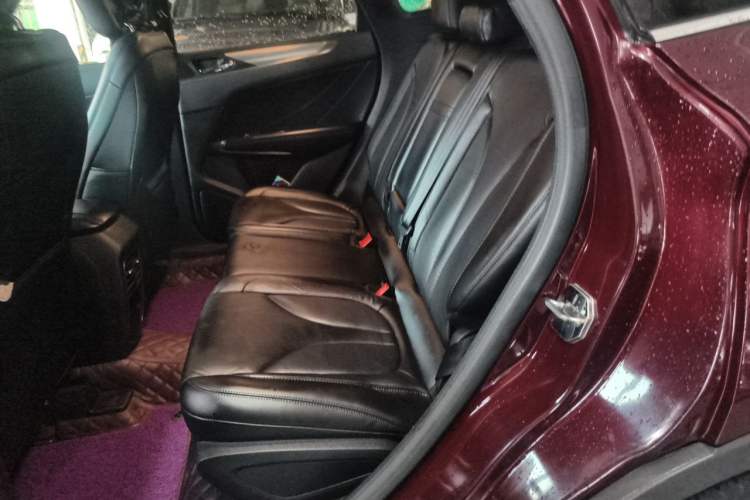 Used Lincoln MKC 2017 2.0T Two-Wheel Drive Deluxe Edition Left Rear Seat