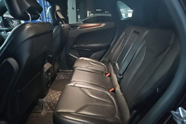 Used Lincoln MKC 2017 2.0T Four-Wheel Drive Zunya Edition Left Rear Seat