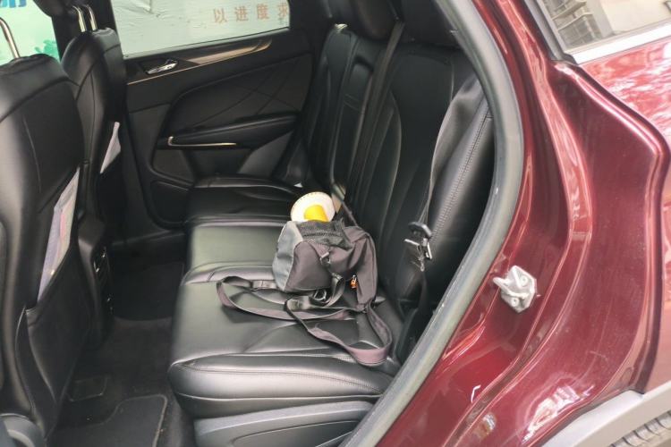 Used Lincoln MKC 2017 2.0T Two-Wheel Drive Zunyue Edition Left Rear Seat