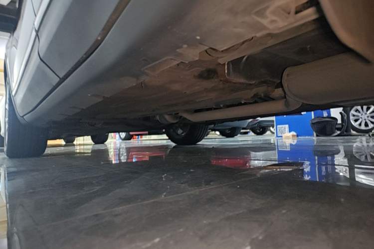 Used Lincoln MKC 2017 2.0T Four-Wheel Drive Zunya Edition Left Side Sill