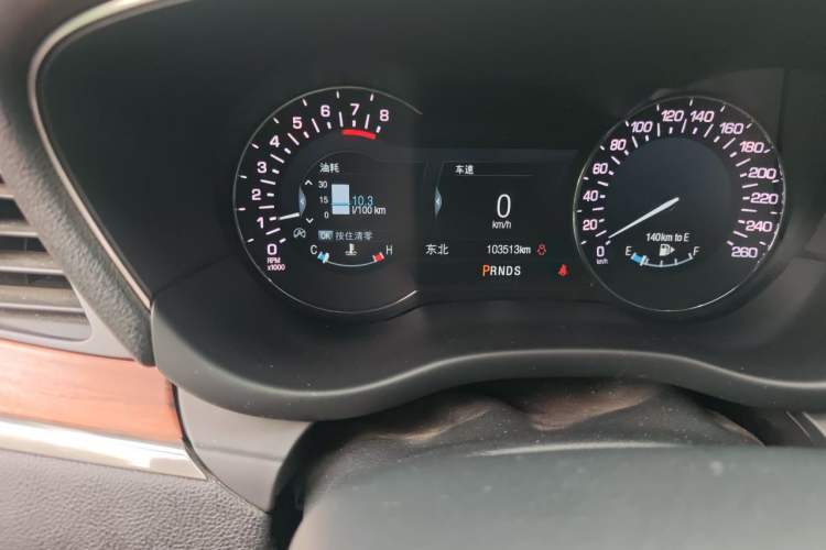 Used Lincoln MKC 2017 2.0T Four-Wheel Drive Zunya Edition Odometer Close Up