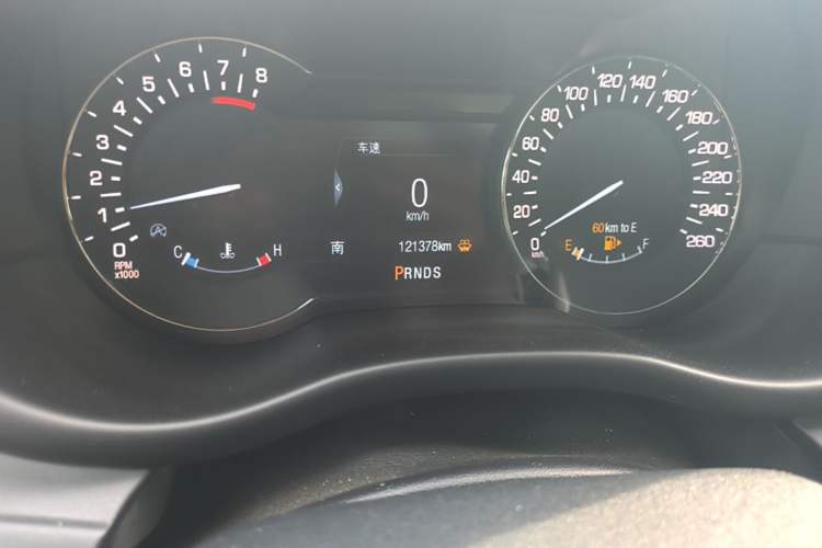 Used Lincoln MKC 2017 2.0T Four-Wheel Drive Zunya Edition Odometer Close Up