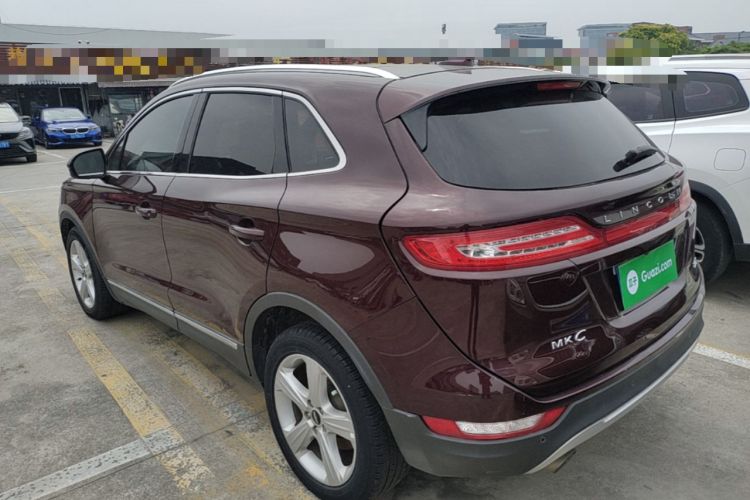 Used Lincoln MKC 2017 2.0T Two-Wheel Drive Deluxe Edition Rear Left 45 Deg
