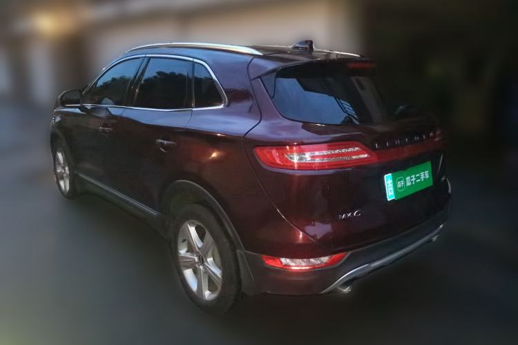 Used Lincoln MKC 2017 2.0T Two-Wheel Drive Deluxe Edition Rear Left 45 Deg