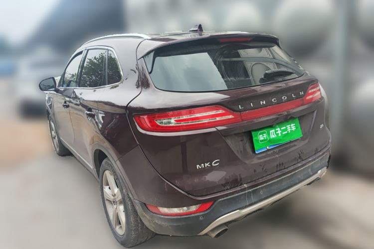Used Lincoln MKC 2017 2.0T Two-Wheel Drive Deluxe Edition Rear Left 45 Deg