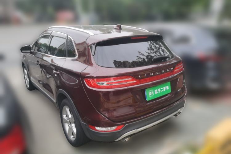 Used Lincoln MKC 2017 2.0T Two-Wheel Drive Deluxe Edition Rear Left 45 Deg