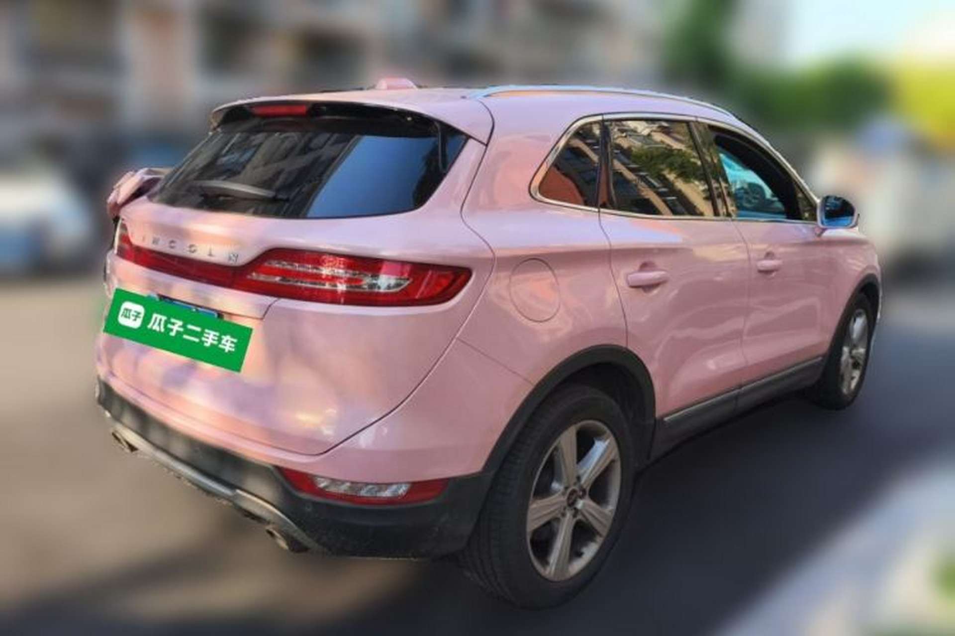 Used Lincoln MKC 2017 2.0T Two-Wheel Drive Deluxe Edition Rear Right 45 Deg
