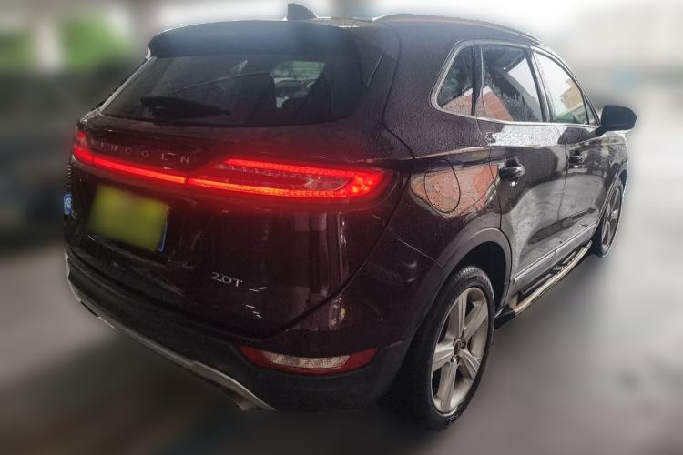 Used Lincoln MKC 2017 2.0T Two-Wheel Drive Deluxe Edition Rear Right 45 Deg