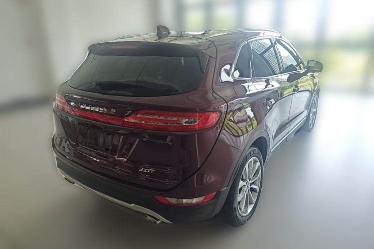 Used Lincoln MKC 2017 2.0T Two-Wheel-Drive Luxury Edition Rear Right 45 Deg