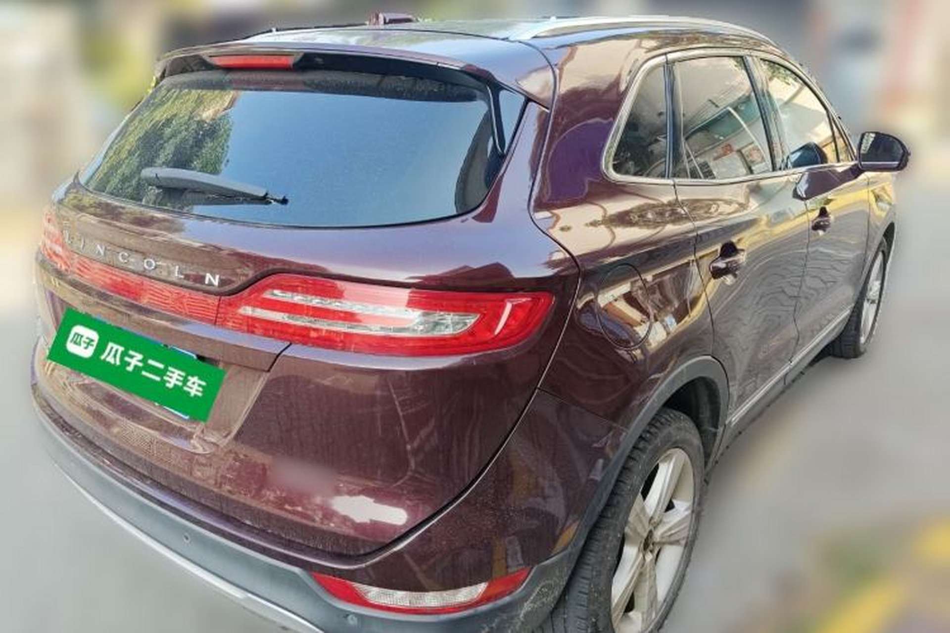 Used Lincoln MKC 2017 2.0T Two-Wheel Drive Deluxe Edition Rear Right 45 Deg