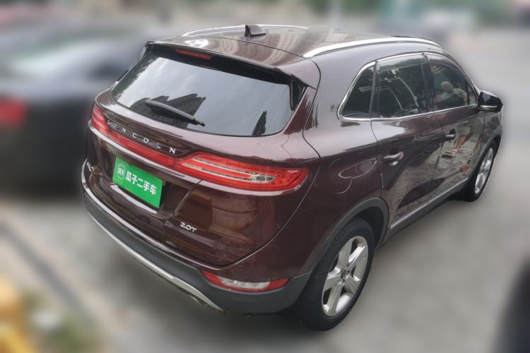 Used Lincoln MKC 2017 2.0T Two-Wheel Drive Deluxe Edition Rear Right 45 Deg