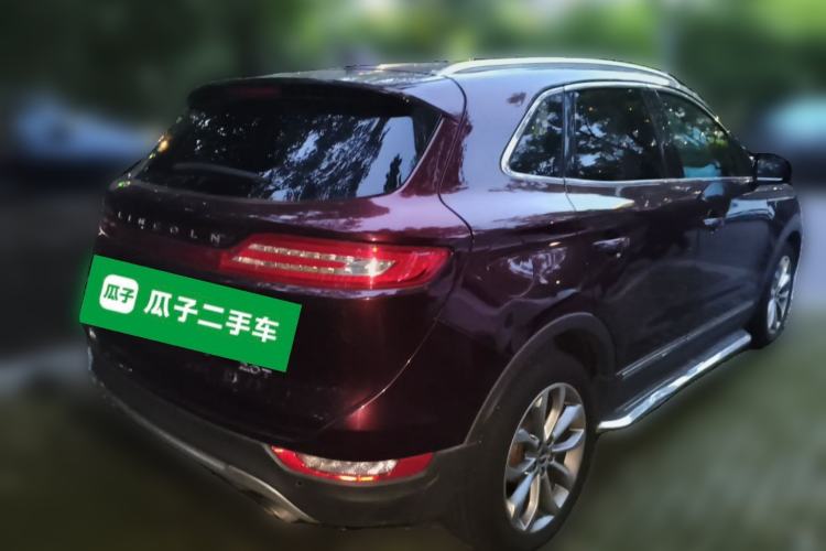 Used Lincoln MKC 2017 2.0T Two-Wheel-Drive Luxury Edition Rear Right 45 Deg