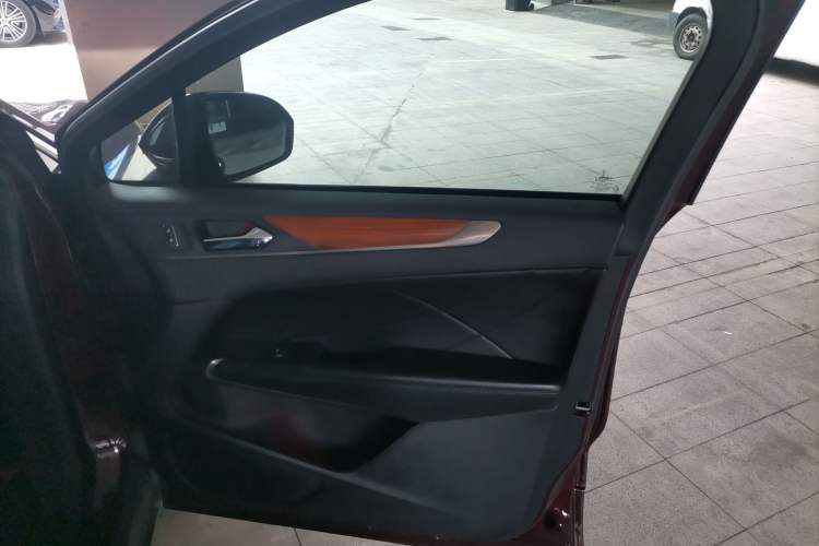 Used Lincoln MKC 2017 2.0T Four-Wheel Drive Zunya Edition Right Front Door Interior