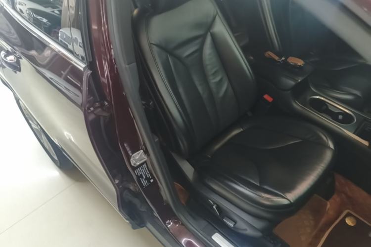 Used Lincoln MKC 2017 2.0T Two-Wheel Drive Deluxe Edition Right Front Seat