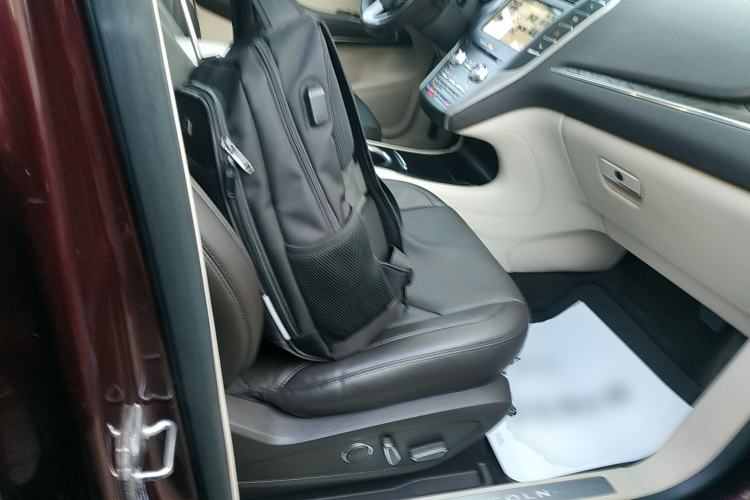 Used Lincoln MKC 2017 2.0T Four-Wheel Drive Zunya Edition Right Front Seat