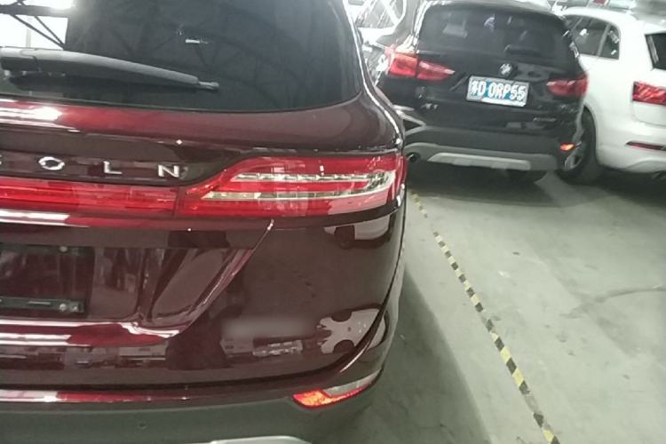 Used Lincoln MKC 2017 2.0T Four-Wheel Drive Prestige Edition Right Rear Taillight