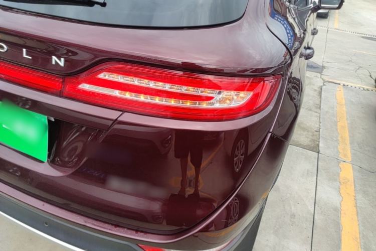 Used Lincoln MKC 2017 2.0T Four-Wheel Drive Zunya Edition Right Rear Taillight