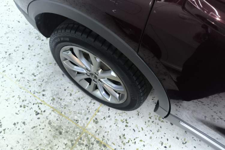 Used Lincoln MKC 2017 2.0T Four-Wheel Drive Zunya Edition Right Rear Wheel Hub