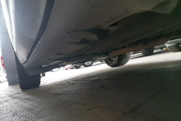 Used Lincoln MKC 2017 2.0T Four-Wheel Drive Zunya Edition Right Side Sill