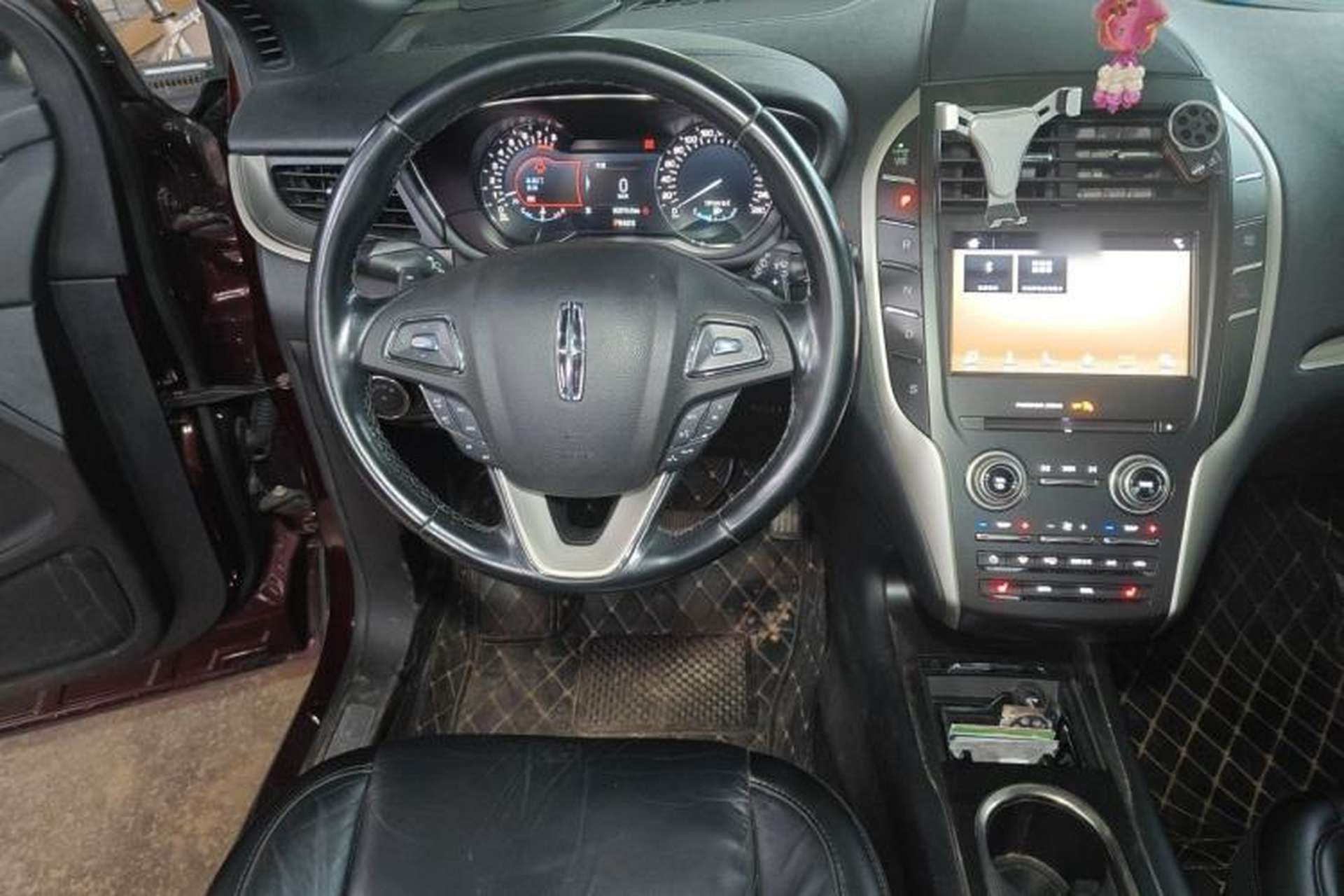 Used Lincoln MKC 2017 2.0T Two-Wheel Drive Deluxe Edition Steering Wheel