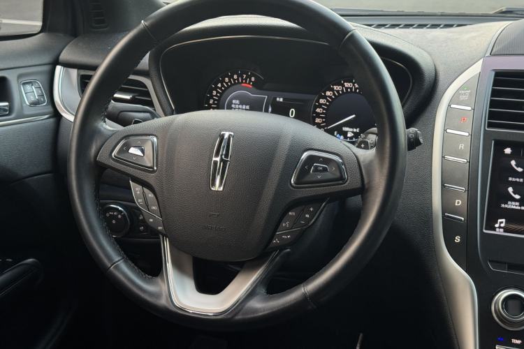 Used Lincoln MKC 2017 2.0T Two-Wheel Drive Deluxe Edition Steering Wheel