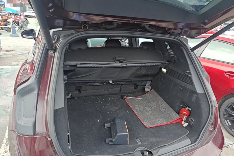 Used Lincoln MKC 2017 2.0T Two-Wheel-Drive Luxury Edition Trunk