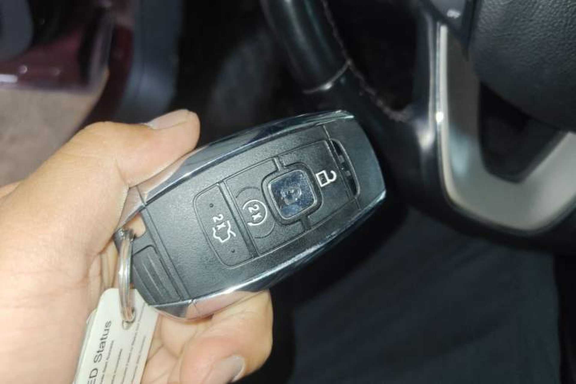 Used Lincoln MKC 2017 2.0T Two-Wheel Drive Deluxe Edition Vehicle Key
