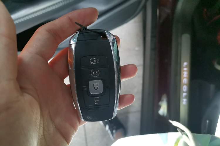 Used Lincoln MKC 2017 2.0T Four-Wheel Drive Zunya Edition Vehicle Key