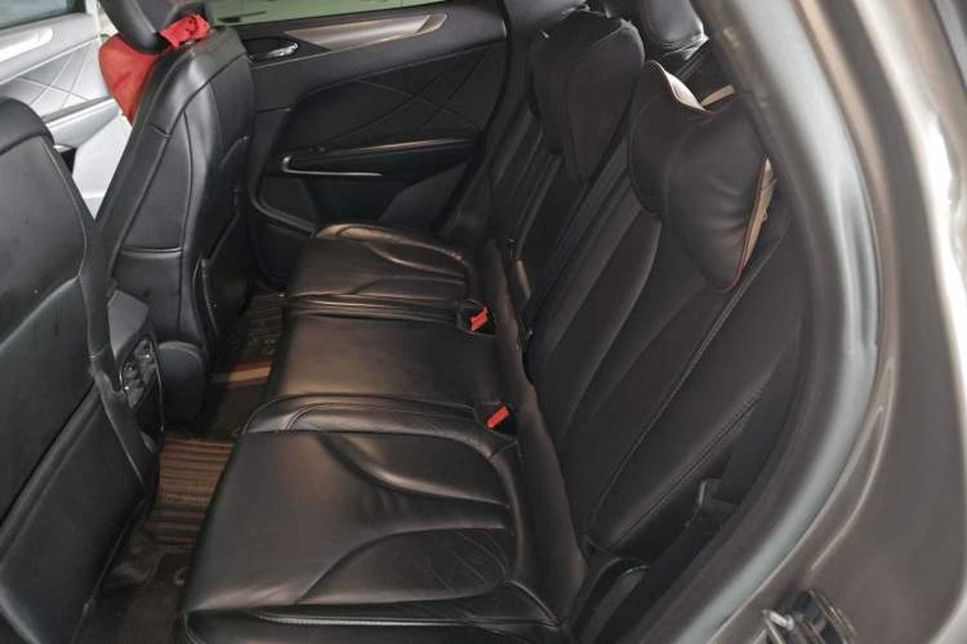 Used Lincoln MKC 2017 2.0T Two-Wheel Drive Deluxe Edition Left Rear Seat