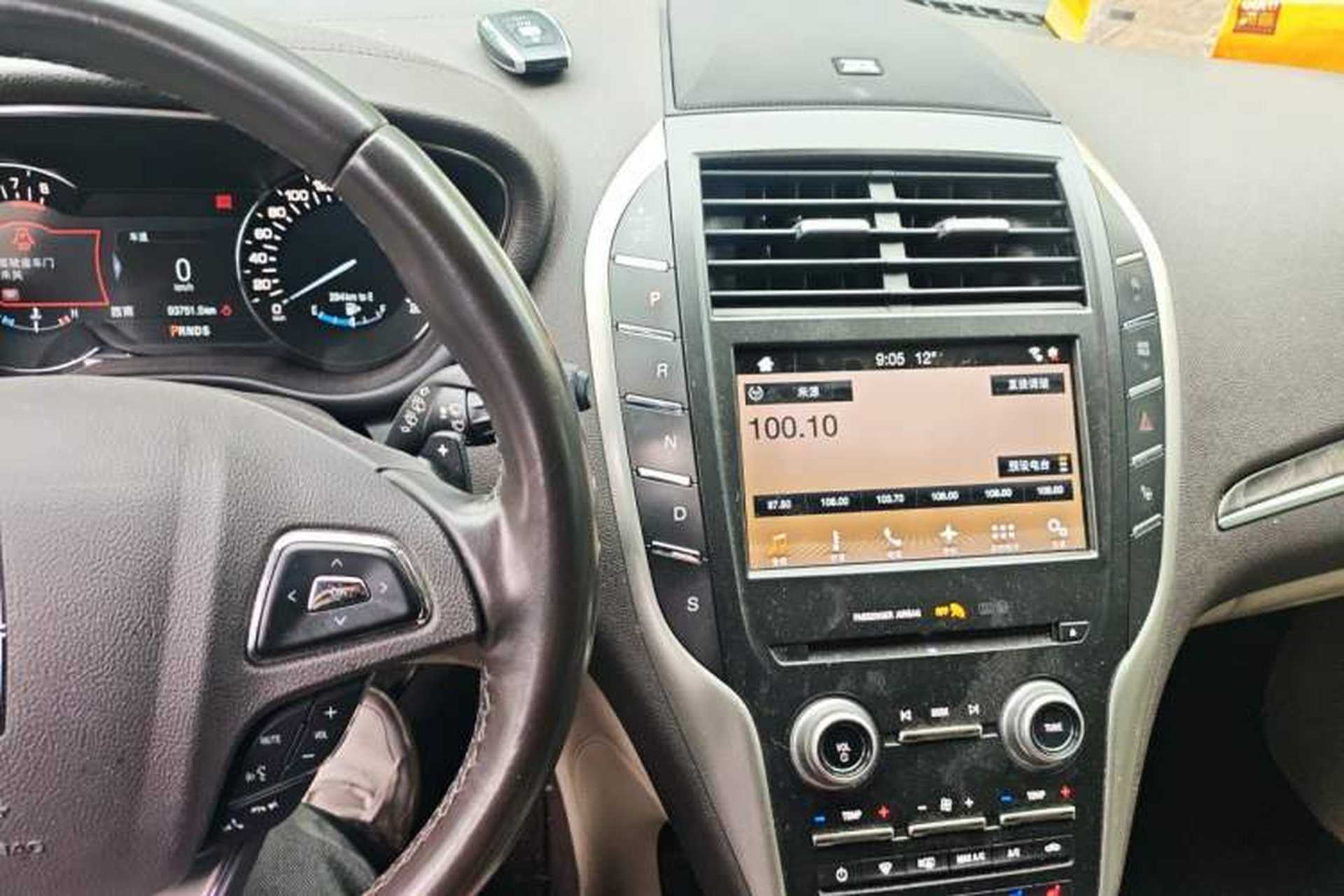 Used Lincoln MKC 2017 2.0T Two-Wheel-Drive Luxury Edition Audio And AC Panel