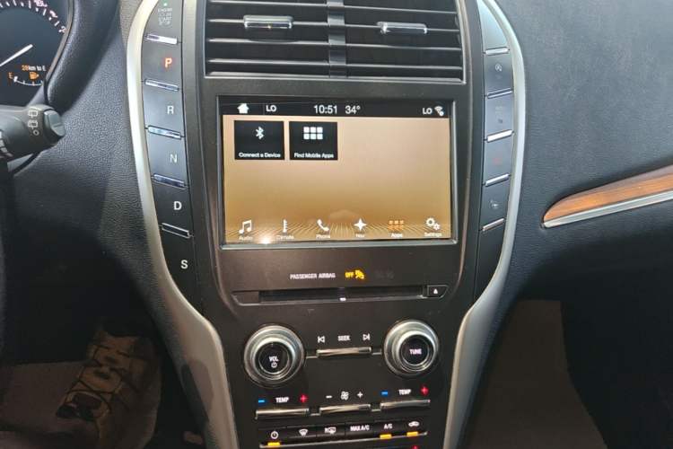 Used Lincoln MKC 2017 2.0T Two-Wheel-Drive Luxury Edition Audio And AC Panel