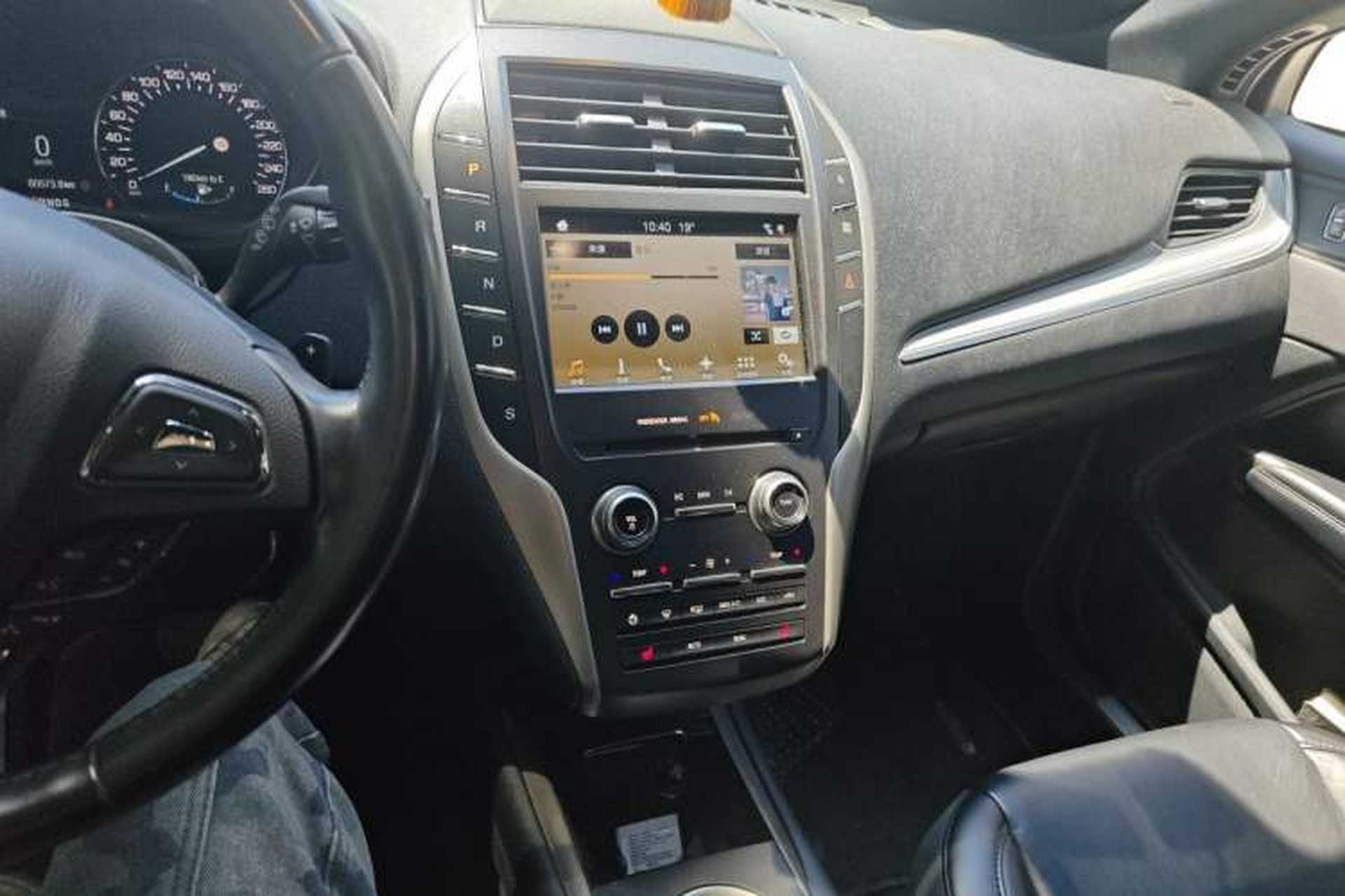 Used Lincoln MKC 2017 2.0T Two-Wheel Drive Deluxe Edition Audio And AC Panel