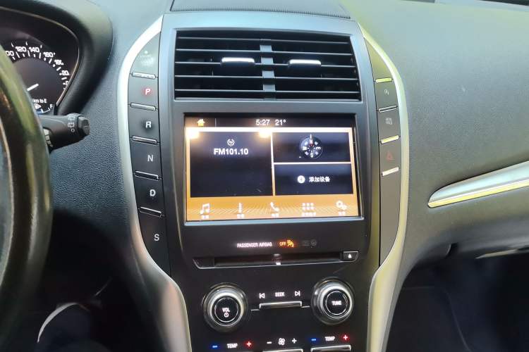 Used Lincoln MKC 2017 2.0T Two-Wheel Drive Zunyue Edition Audio And AC Panel