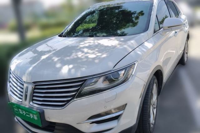Ojetý Lincoln MKC 2017 2.0T Four-Wheel Drive Zunya Edition
