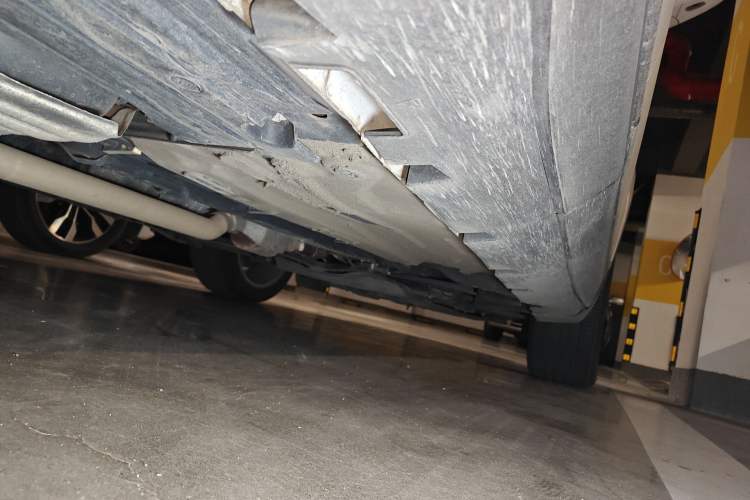 Used Lincoln MKC 2017 2.0T Two-Wheel Drive Deluxe Edition Chassis Rear Right