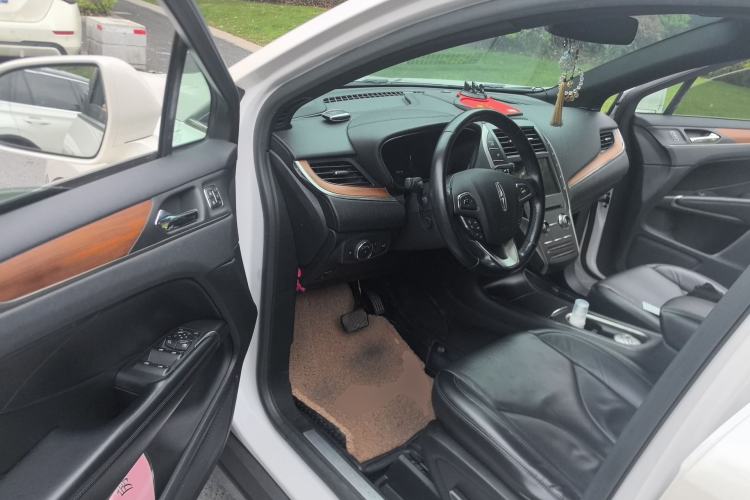 Used Lincoln MKC 2017 2.0T Four-Wheel Drive Zunya Edition Driver Seat
