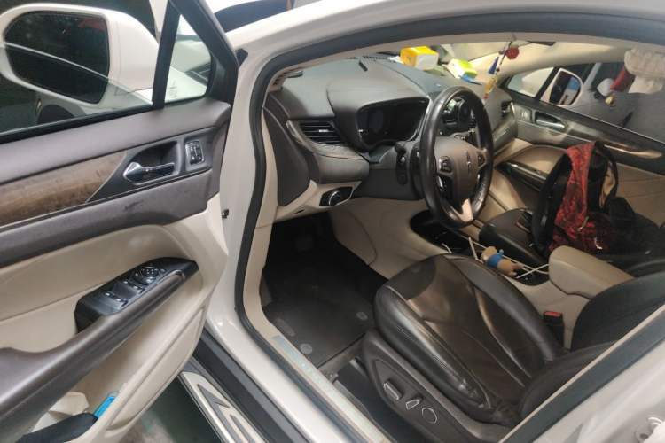 Used Lincoln MKC 2017 2.0T Two-Wheel-Drive Luxury Edition Driver Seat