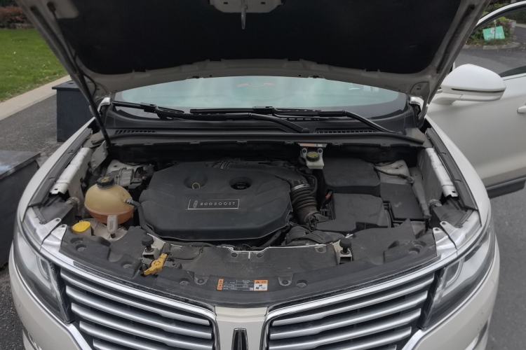 Used Lincoln MKC 2017 2.0T Four-Wheel Drive Zunya Edition Engine Bay