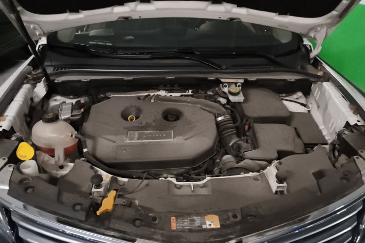 Used Lincoln MKC 2017 2.0T Two-Wheel-Drive Luxury Edition Engine Bay