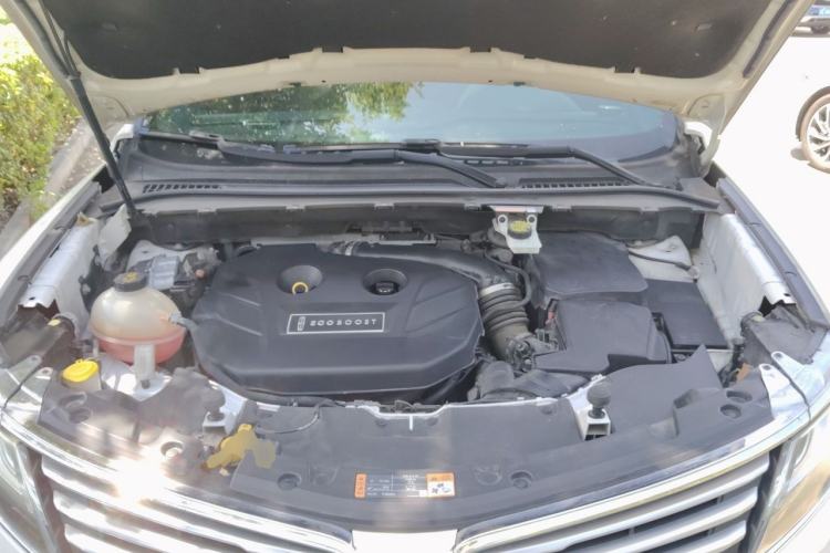 Used Lincoln MKC 2017 2.0T Four-Wheel Drive Zunya Edition Engine Bay
