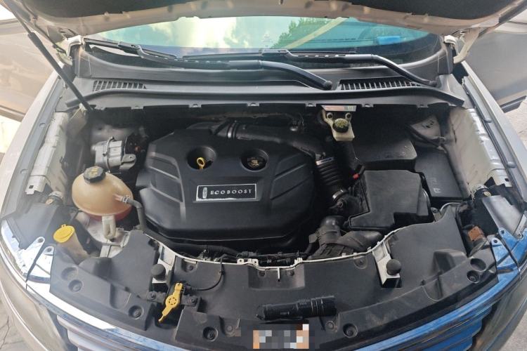 Used Lincoln MKC 2017 2.0T Four-Wheel Drive Prestige Edition Engine Bay