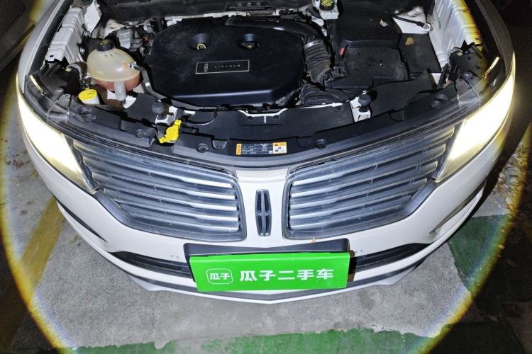 Used Lincoln MKC 2017 2.0T Two-Wheel-Drive Luxury Edition Engine Bay